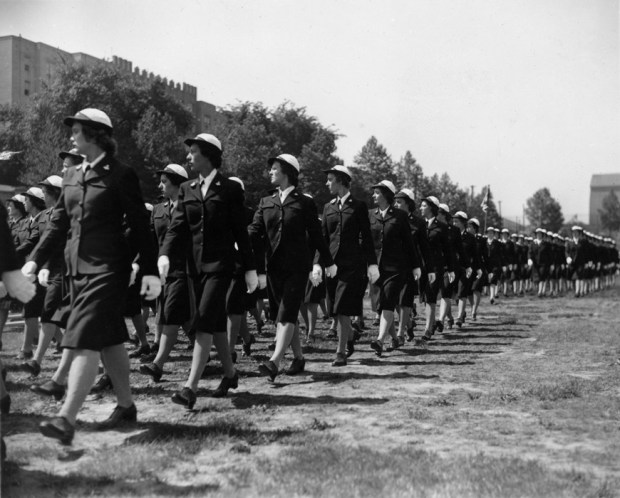 women_here-come-the-waves